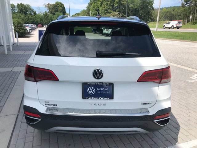 Certified Used 2023 Pure White Volkswagen SE image 7
