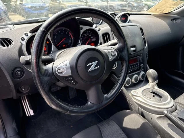 Used 2020 Gray Nissan Base image 2