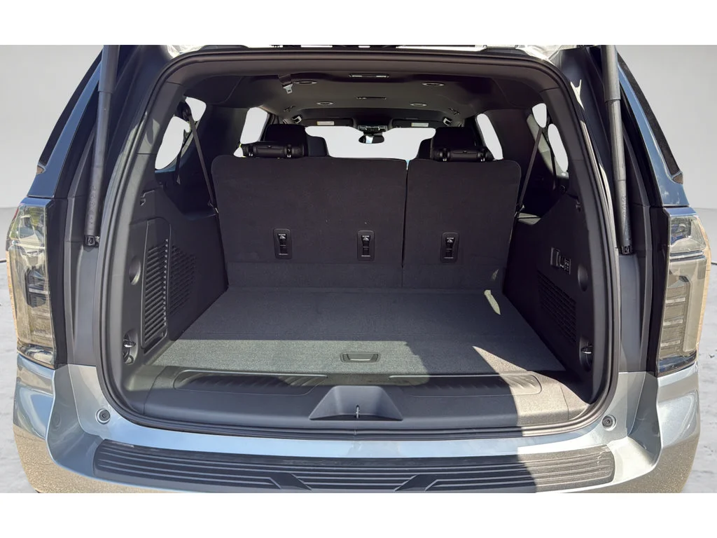 2026 Chevrolet Suburban LT - Photo 28