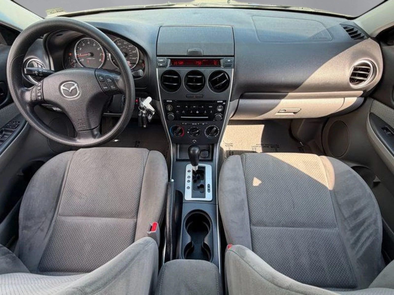 Used 2007 Gray Mazda i Sport image 3