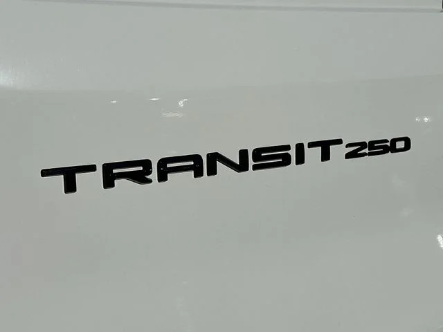 New 2026 Oxford White Ford Base image 17