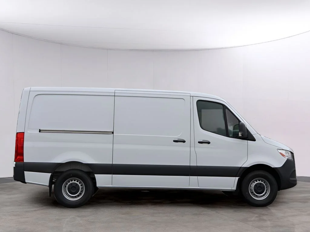 New 2026 Arctic White Mercedes-Benz Cargo 144 WB image 4