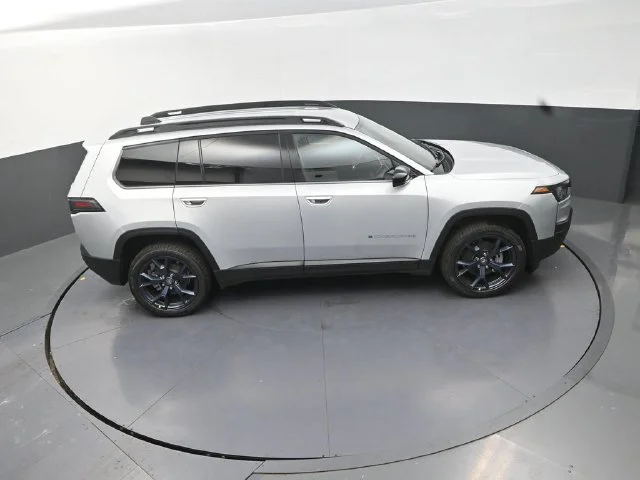 New 2026 Silver Zynith Clear-Coat Exterior Paint Jeep  image 17