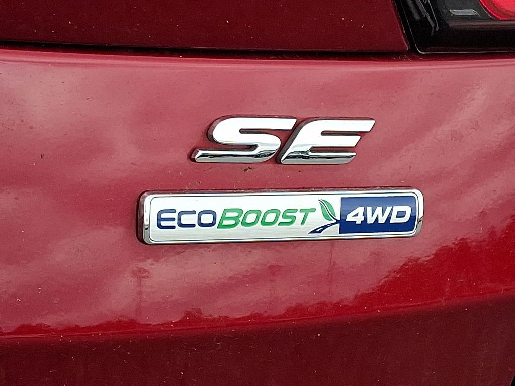 Used 2017 Red Ford SE image 10