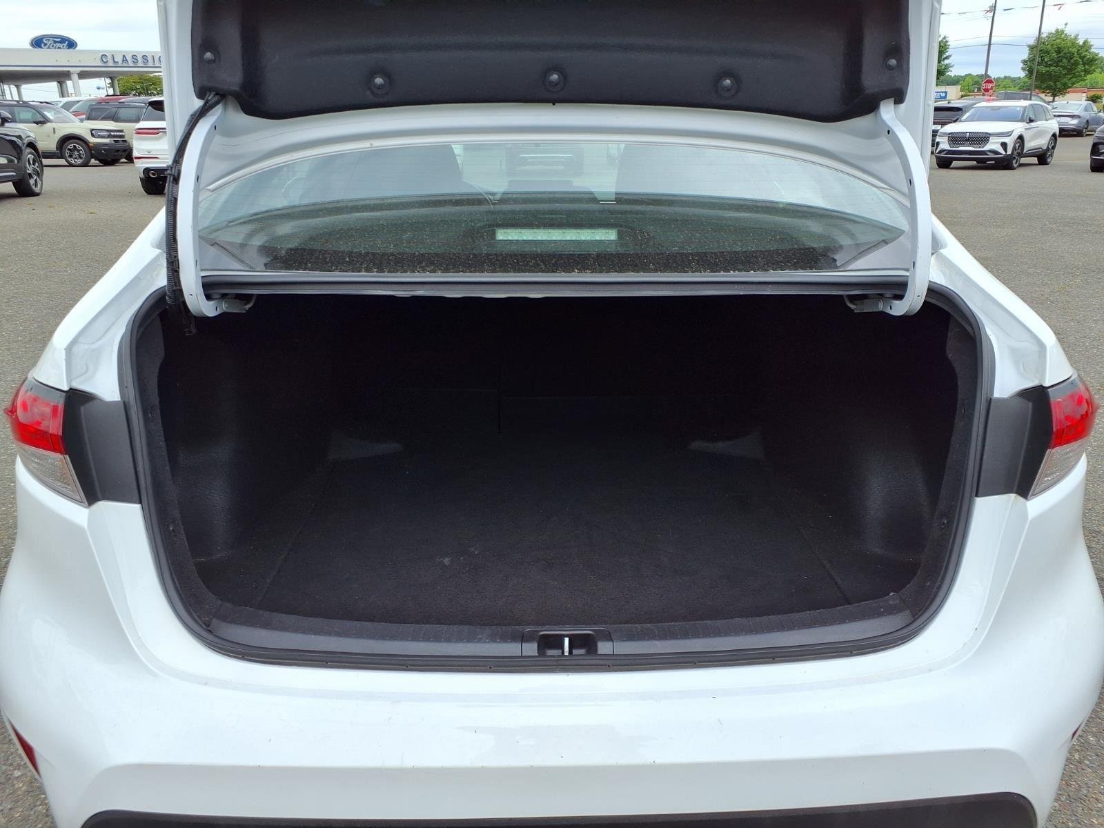 Used 2024 Midnight Black Metallic Toyota LE image 31