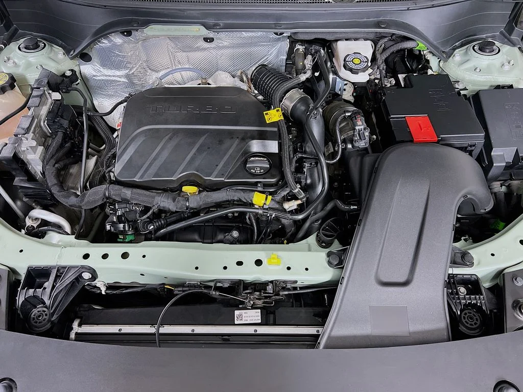 Used 2024 Green Chevrolet 2RS image 29