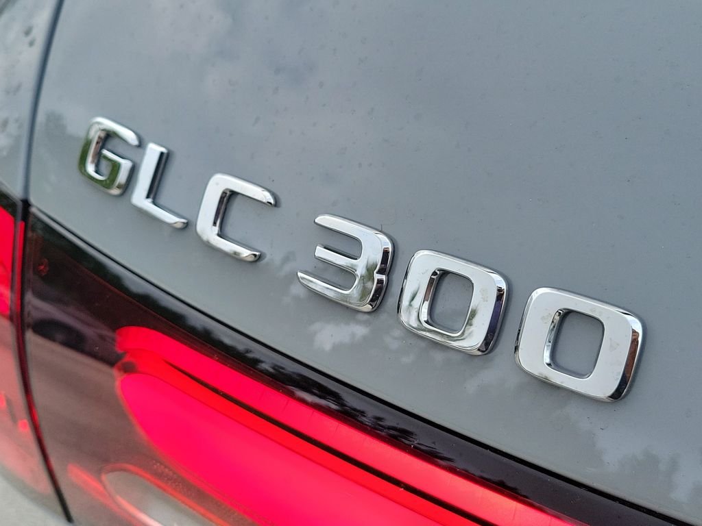 New 2026 MANUFAKTUR Alpine Grey Mercedes-Benz GLC 300 image 8
