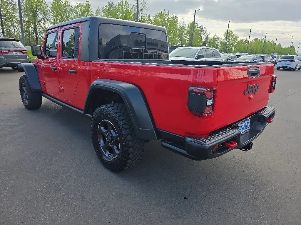 Used 2021 Red Jeep Rubicon image 3
