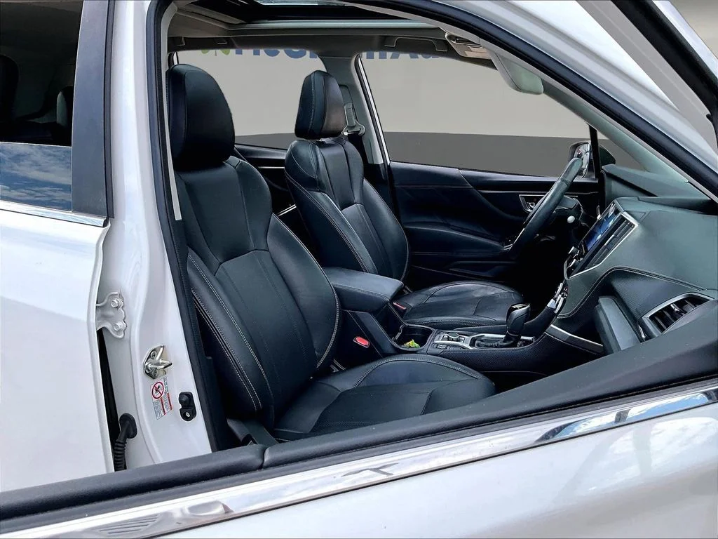 Used 2020 White Subaru Limited image 32