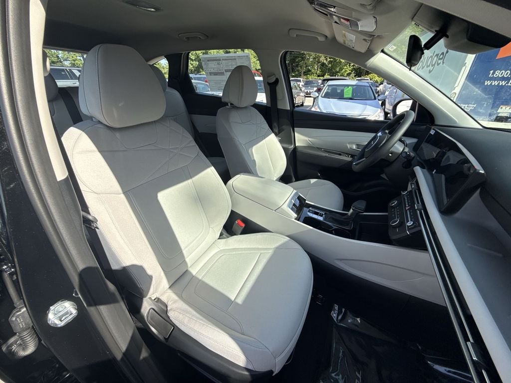 New 2026 Black Hyundai SE AWD image 23