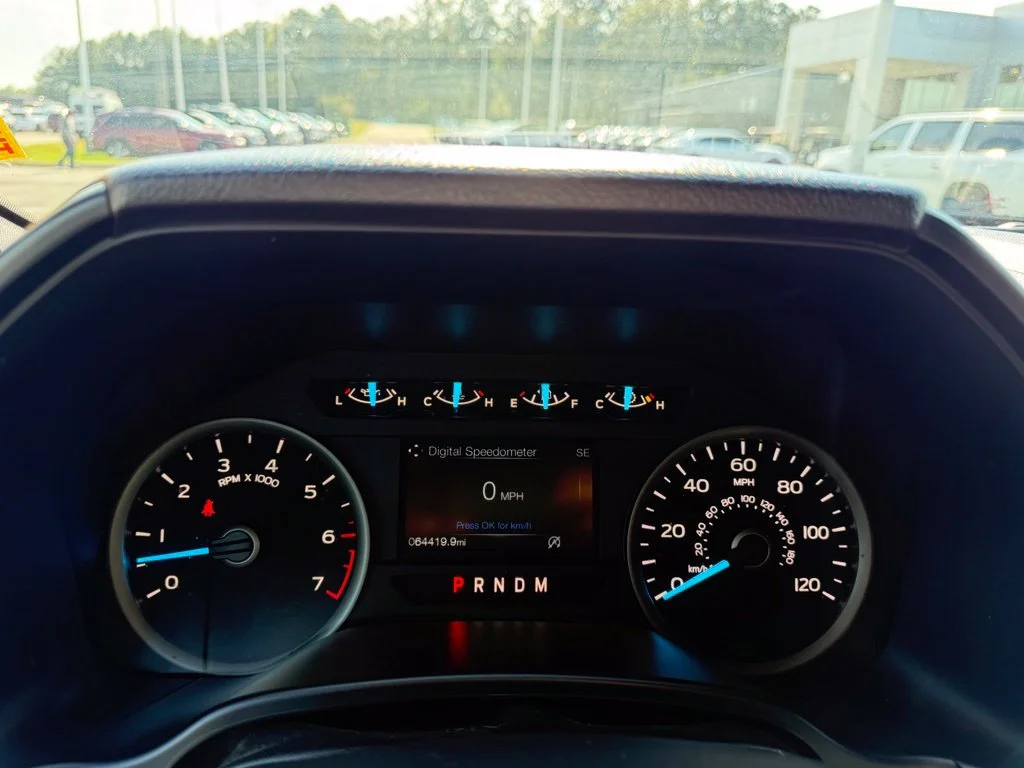 Used 2020 Black Ford XLT image 17