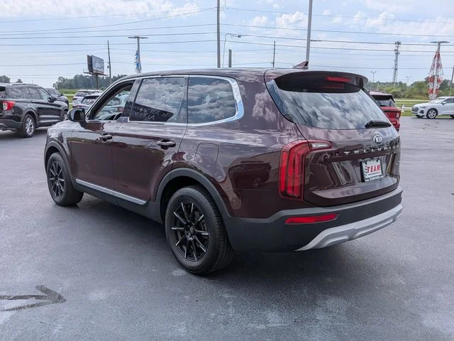 Used 2021 Purple Kia LX image 5