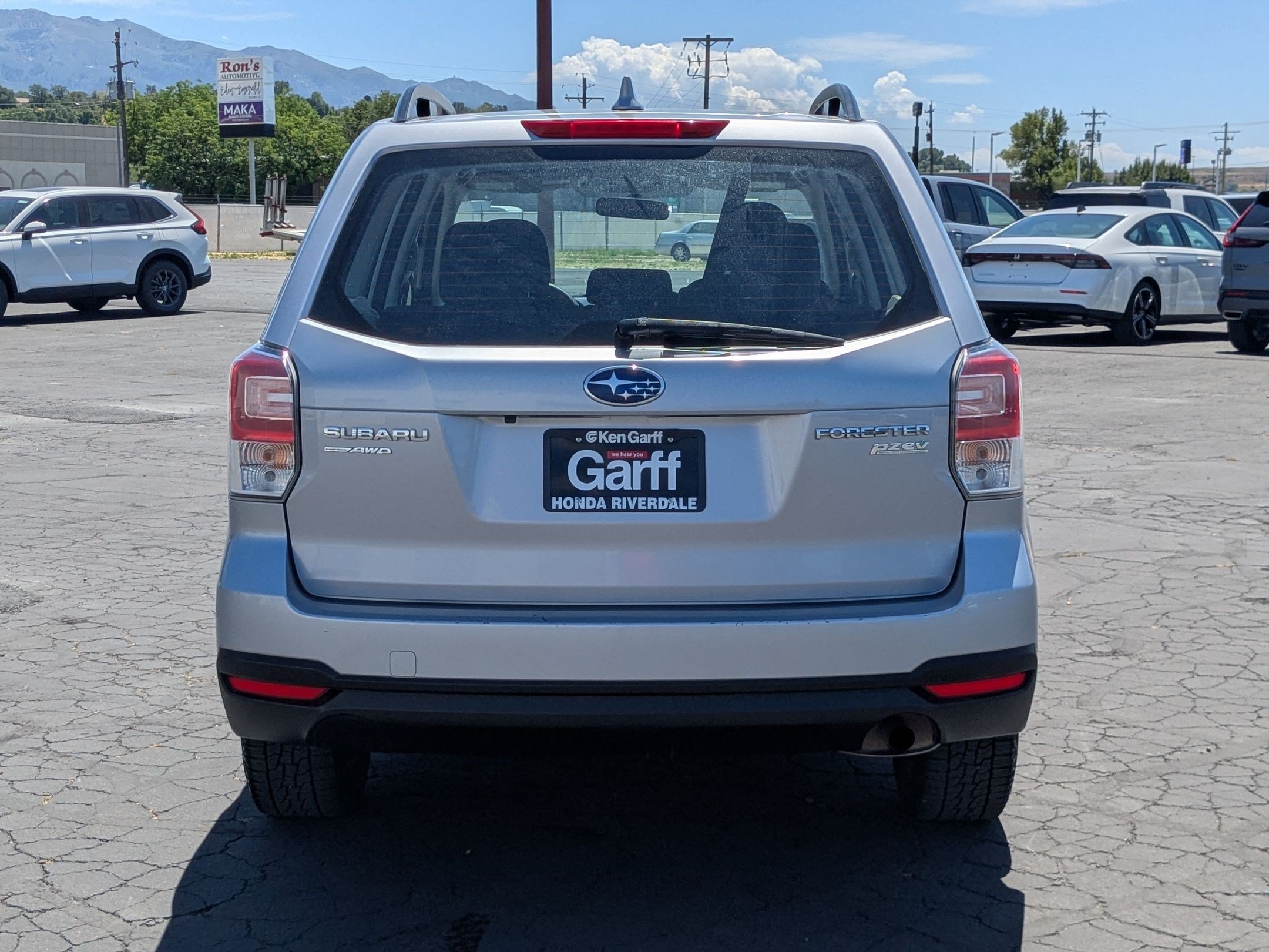 Used 2017 Ice Silver Metallic Subaru  image 4