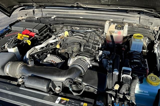 Used 2022 Black Jeep Altitude image 32