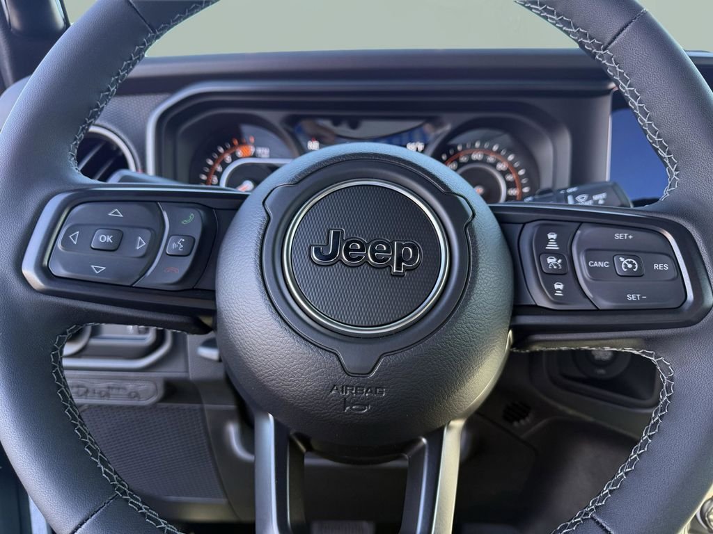 2025 Jeep Wrangler 4-Door Rubicon - Photo 13