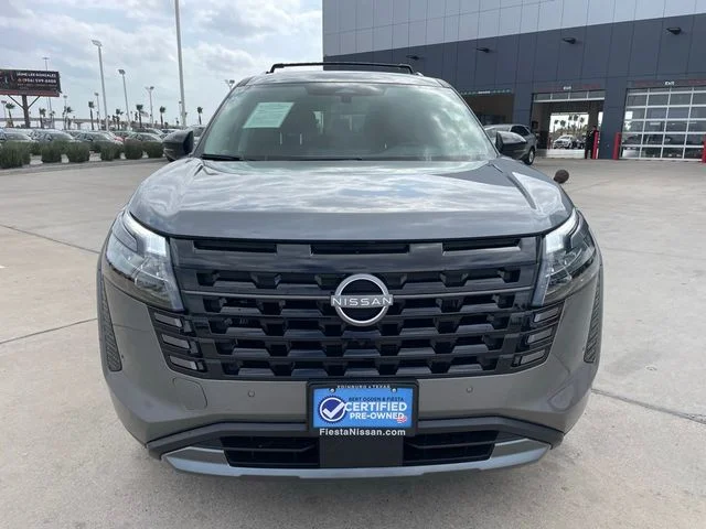 Used 2026 Gray Nissan Platinum image 7