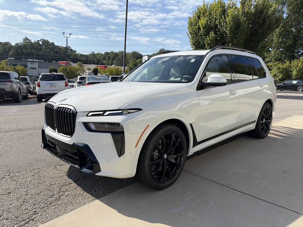 New 2027 Alpine White BMW xDrive40i image 4