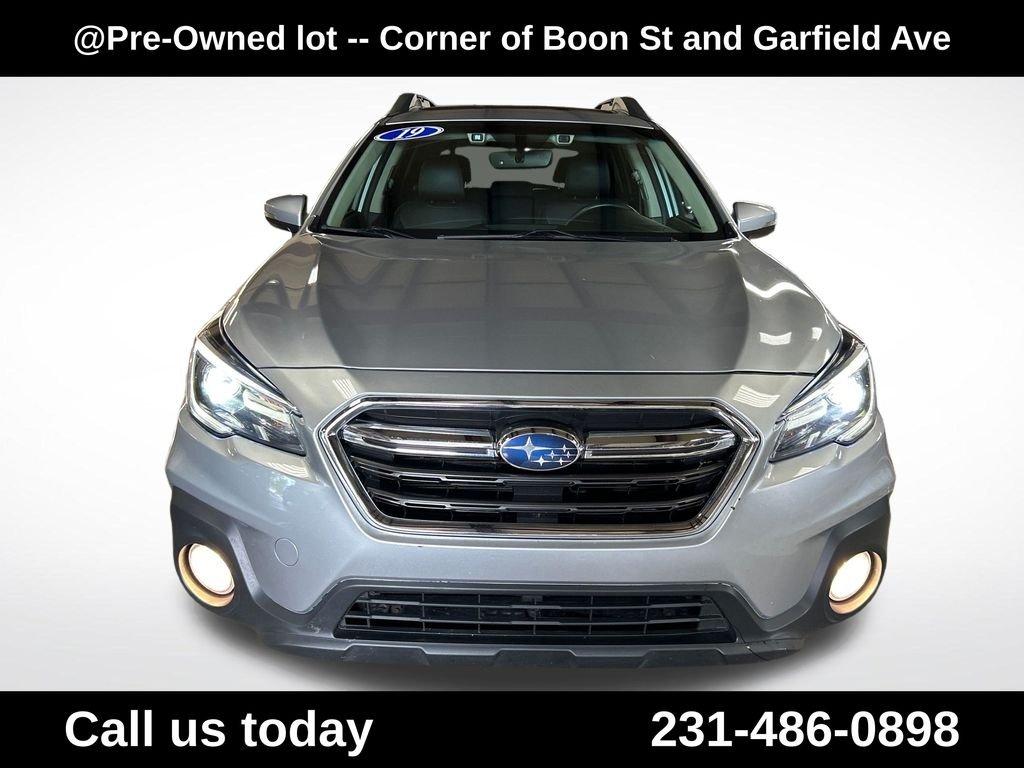 Used 2019 Silver Subaru 2.5i image 8