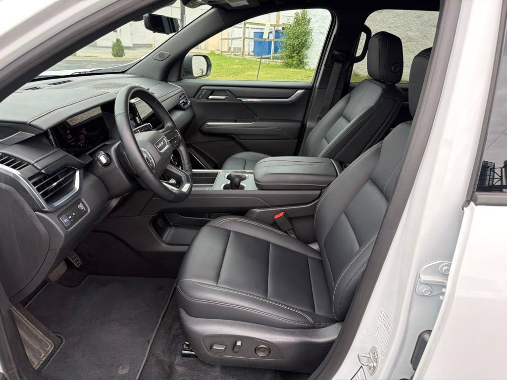 Used 2026 Summit White GMC Elevation image 20
