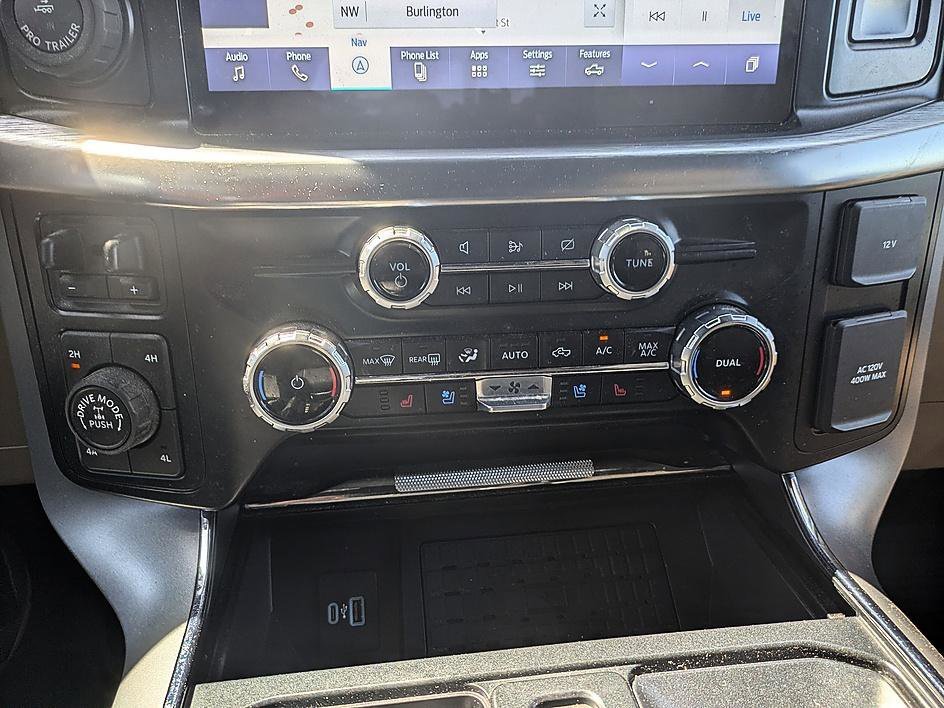 Used 2023 Antimatter Blue Metallic Ford LARIAT image 23