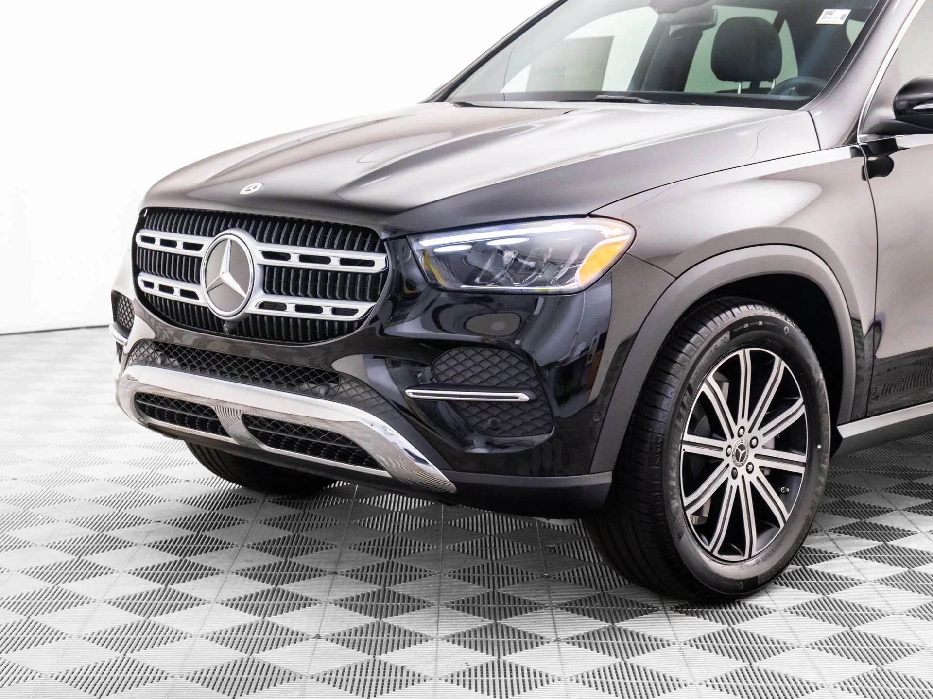 New 2026 Black Mercedes-Benz GLE 350 image 36