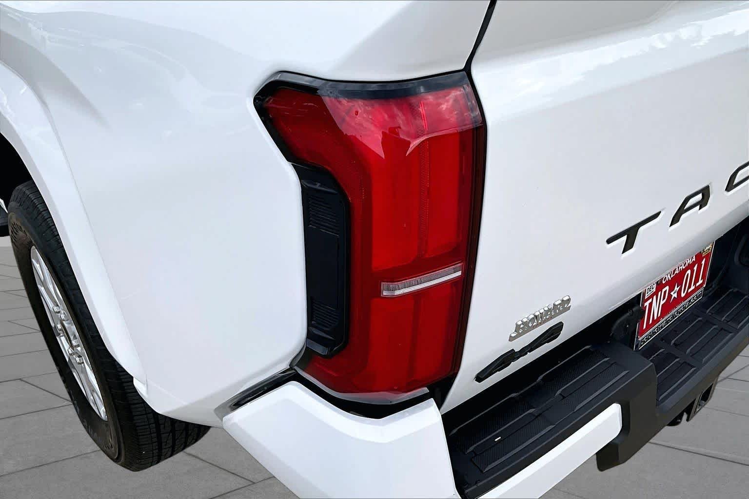 Certified Used 2025 Ice Cap Toyota SR5 image 27