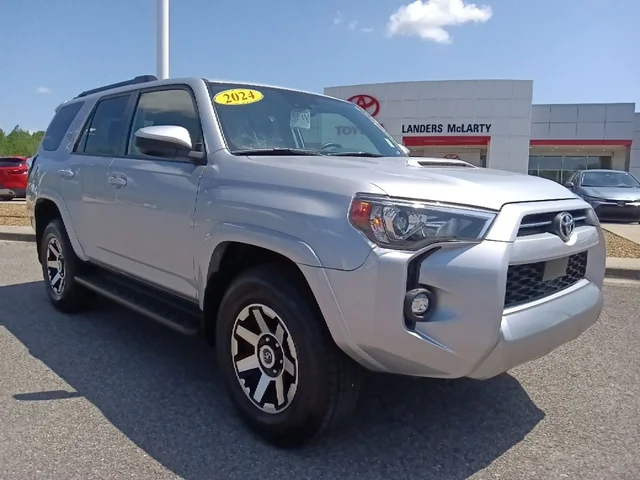 2024 Toyota 4Runner TRD Off-Road