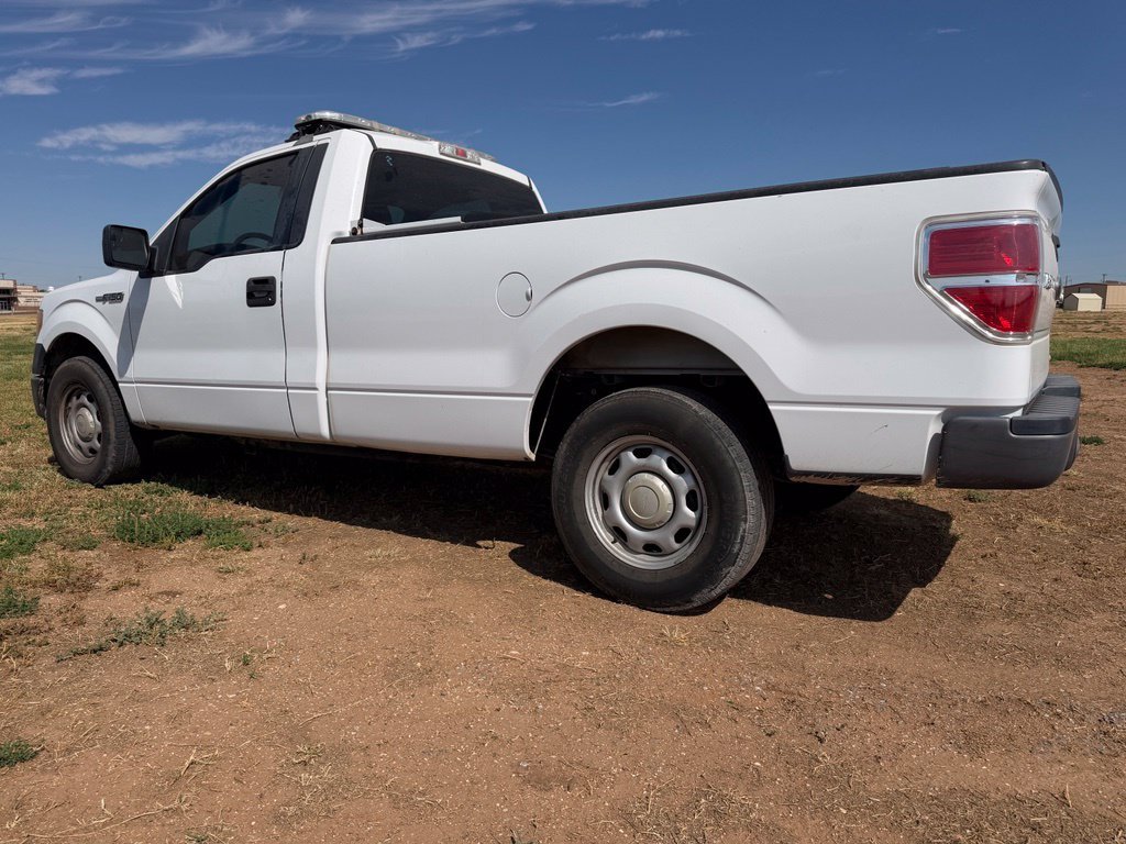 Used 2014 Oxford White Ford XL image 6