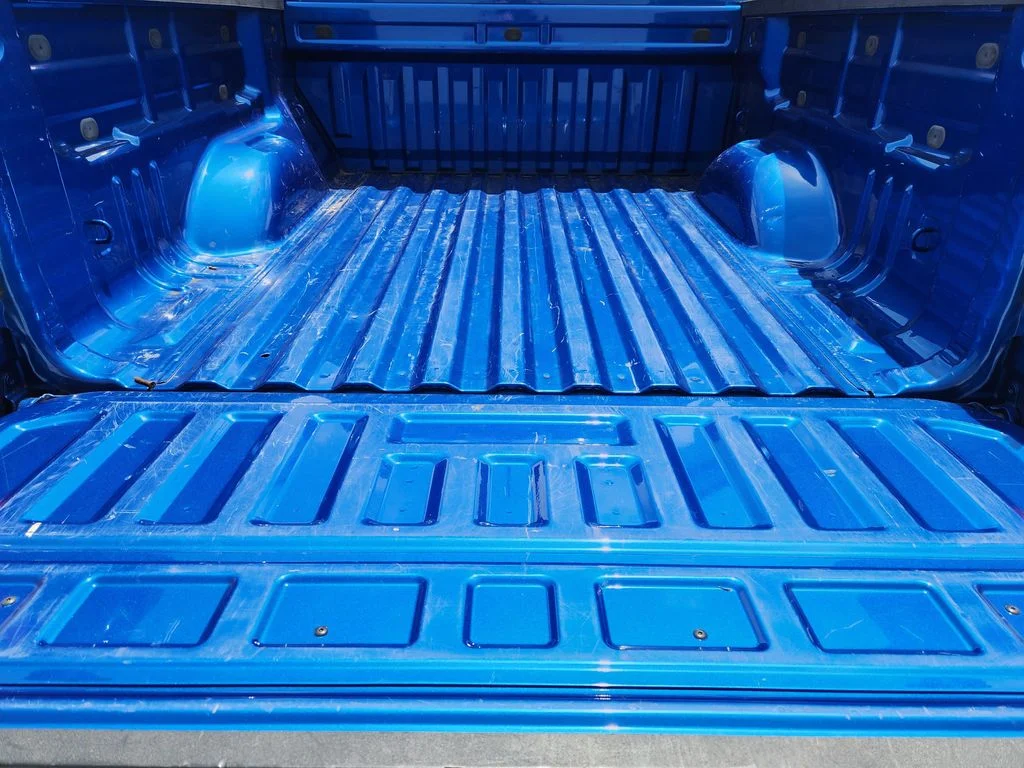 Used 2020 Kinetic Blue Metallic Chevrolet 4WD Z71 image 33