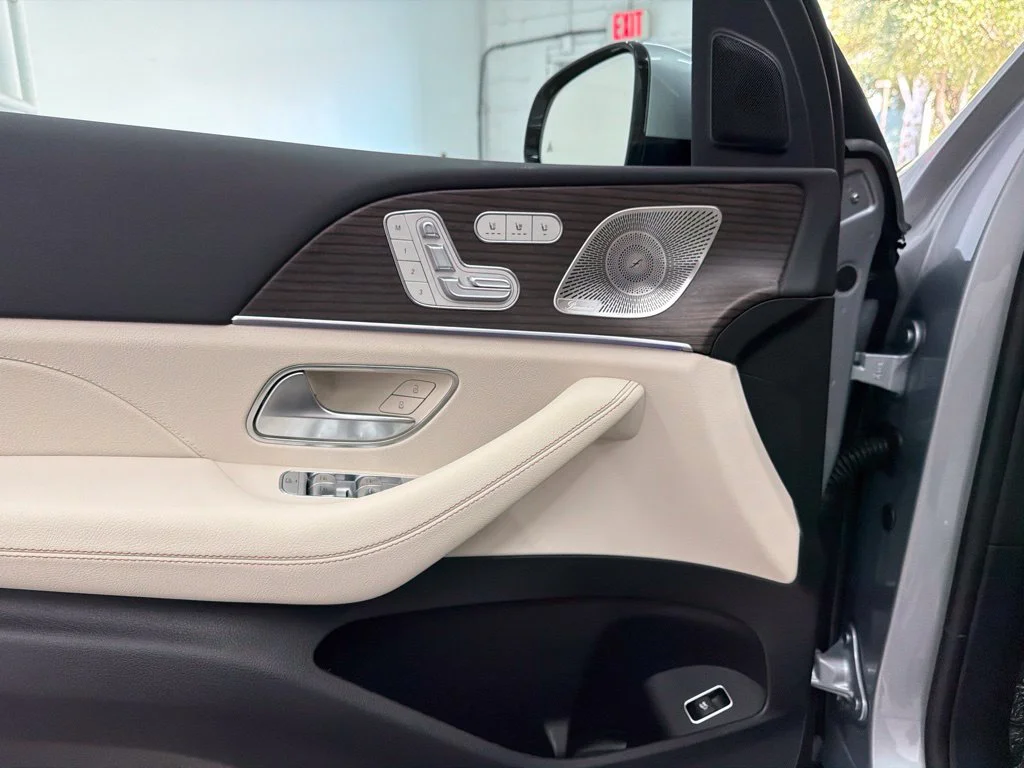 New 2027 Silver Mercedes-Benz GLS 450 image 14