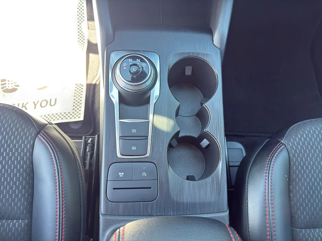 2025 Ford Escape ST-Line - Photo 22