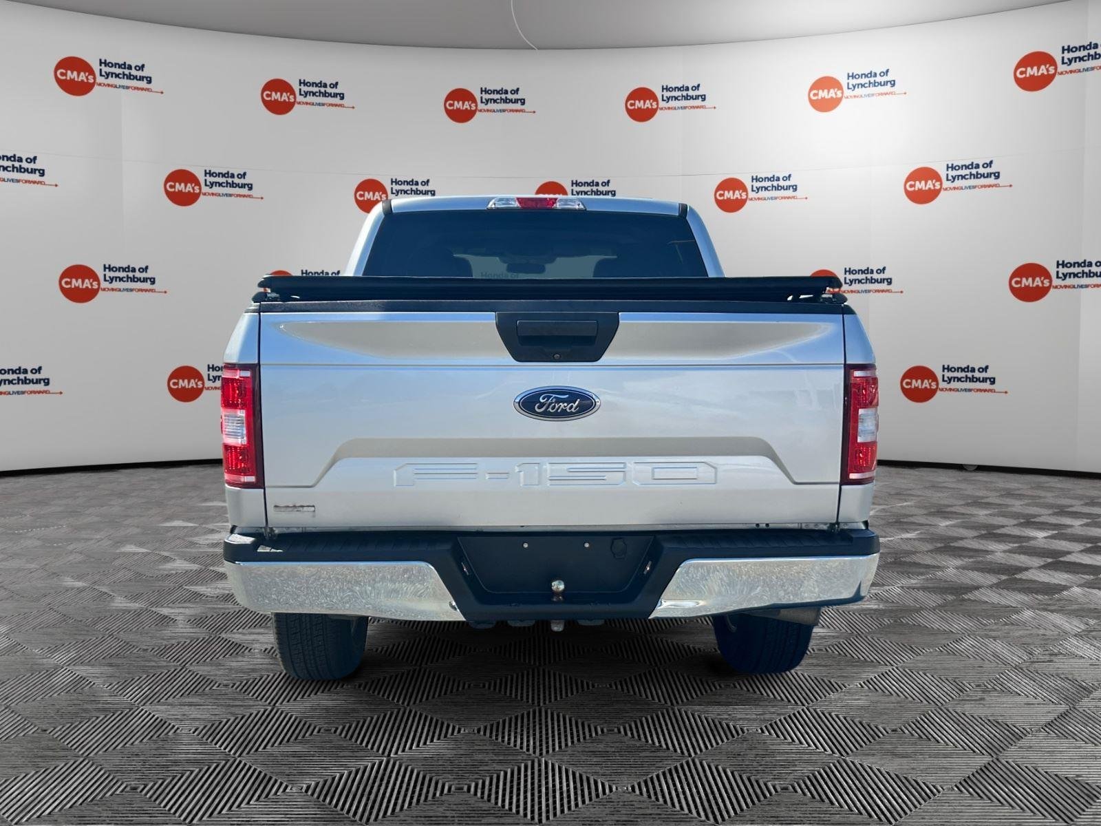 Used 2018 Ingot Silver Metallic Ford XLT image 4