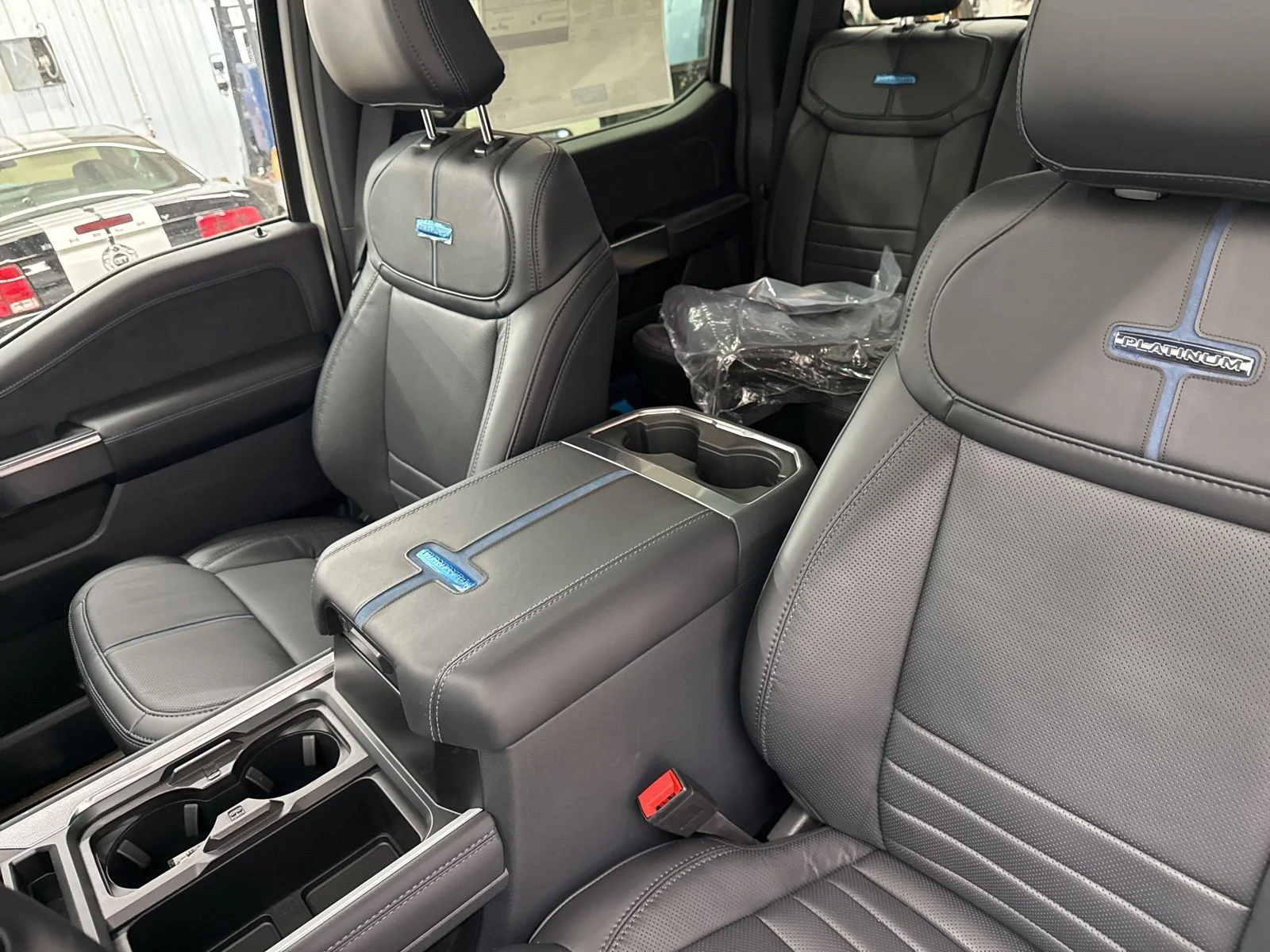 New 2026 Star White Metallic Tri-Coat Ford F-250® Platinum® image 17
