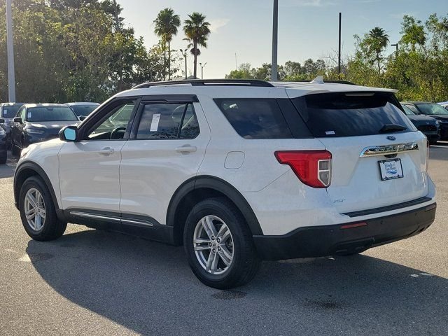 Used 2023 White Metallic Ford XLT image 4
