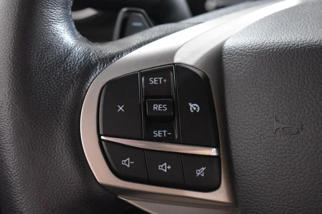 Used 2020 Black Ford XLT image 25