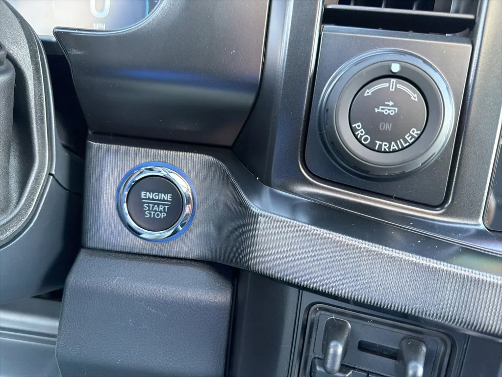 New 2026 Star White Metallic Tri-Coat Ford F-250® Platinum® image 21