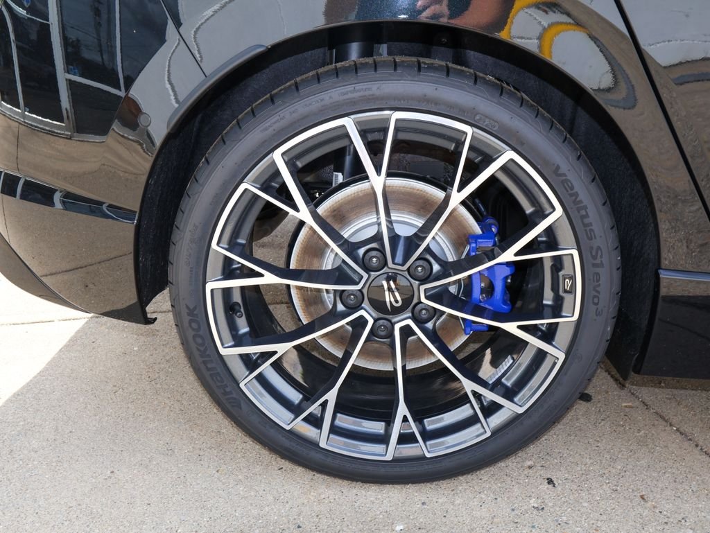 New 2026 Black Volkswagen 2.0T image 9