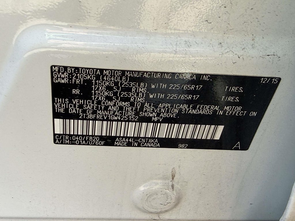 2016 Toyota RAV4 LE - Photo 28