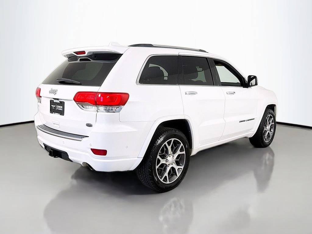 Used 2019 Ivory 3-Coat Jeep Overland image 7