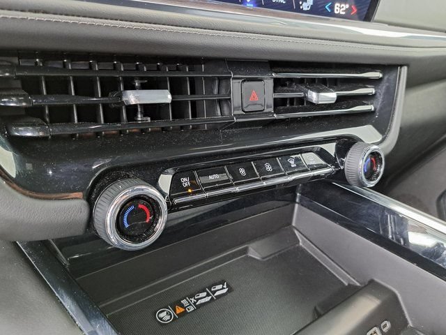 Used 2025 Black Chevrolet LT image 17
