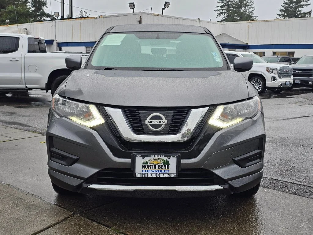 Used 2017 Nissan Rogue S with VIN KNMAT2MV6HP597431 for sale in North Bend, WA
