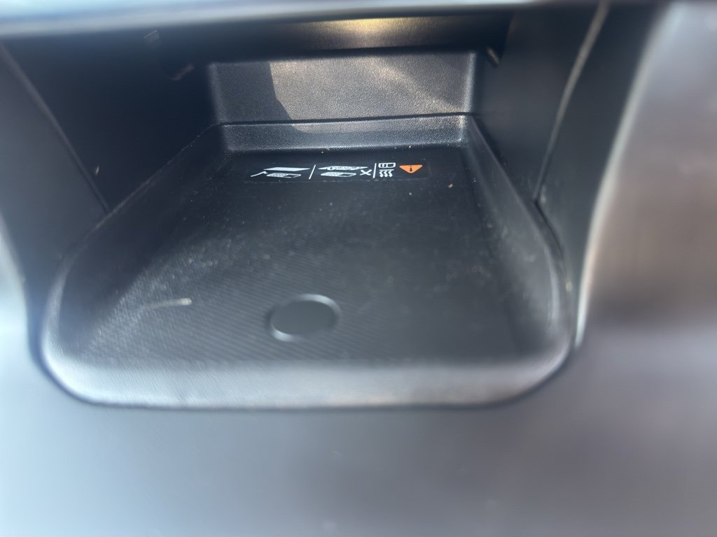 Used 2024 Summit White Chevrolet LTZ image 29