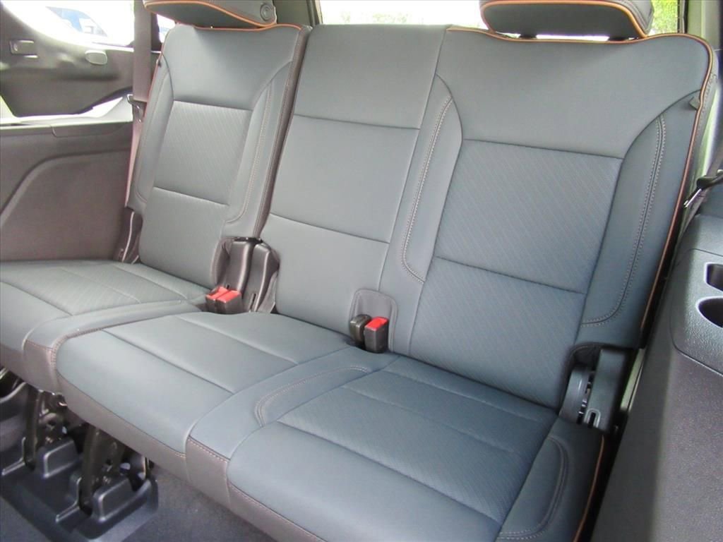 2026 GMC Yukon AT4 - Photo 36