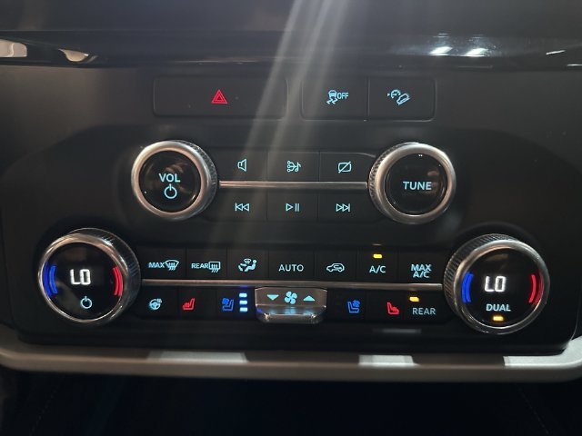 Used 2022 Dark Matter Metallic Ford XLT image 21