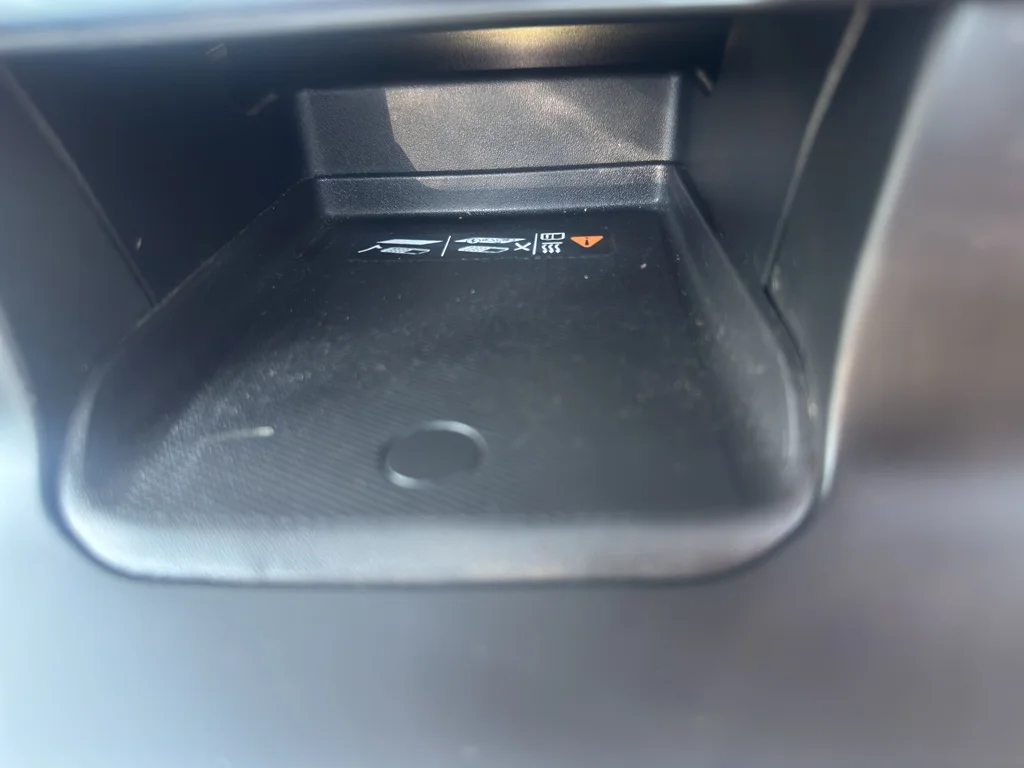 Used 2024 Summit White Chevrolet LTZ image 29