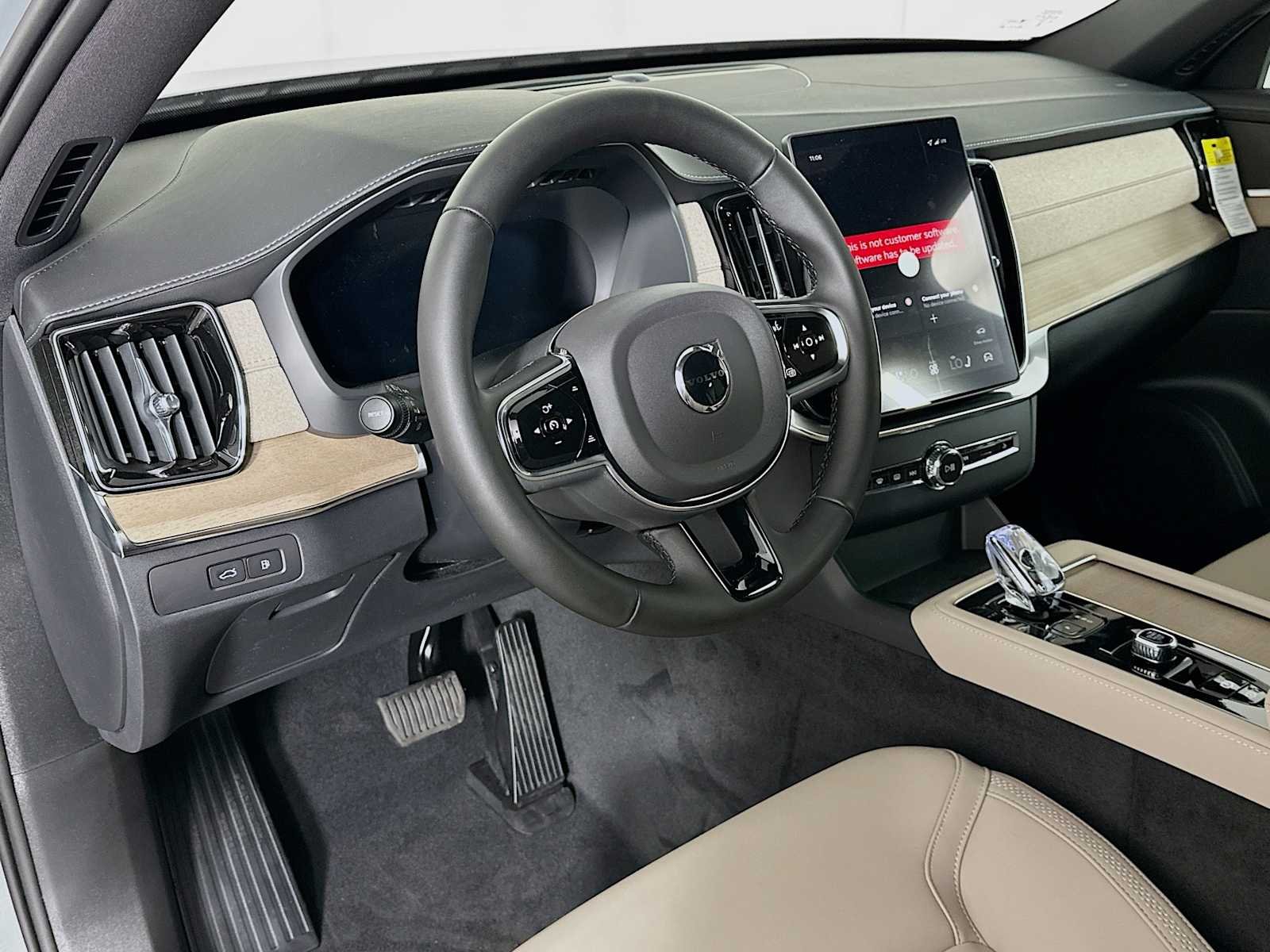 New 2026 Vapour Grey Volvo Plus image 9