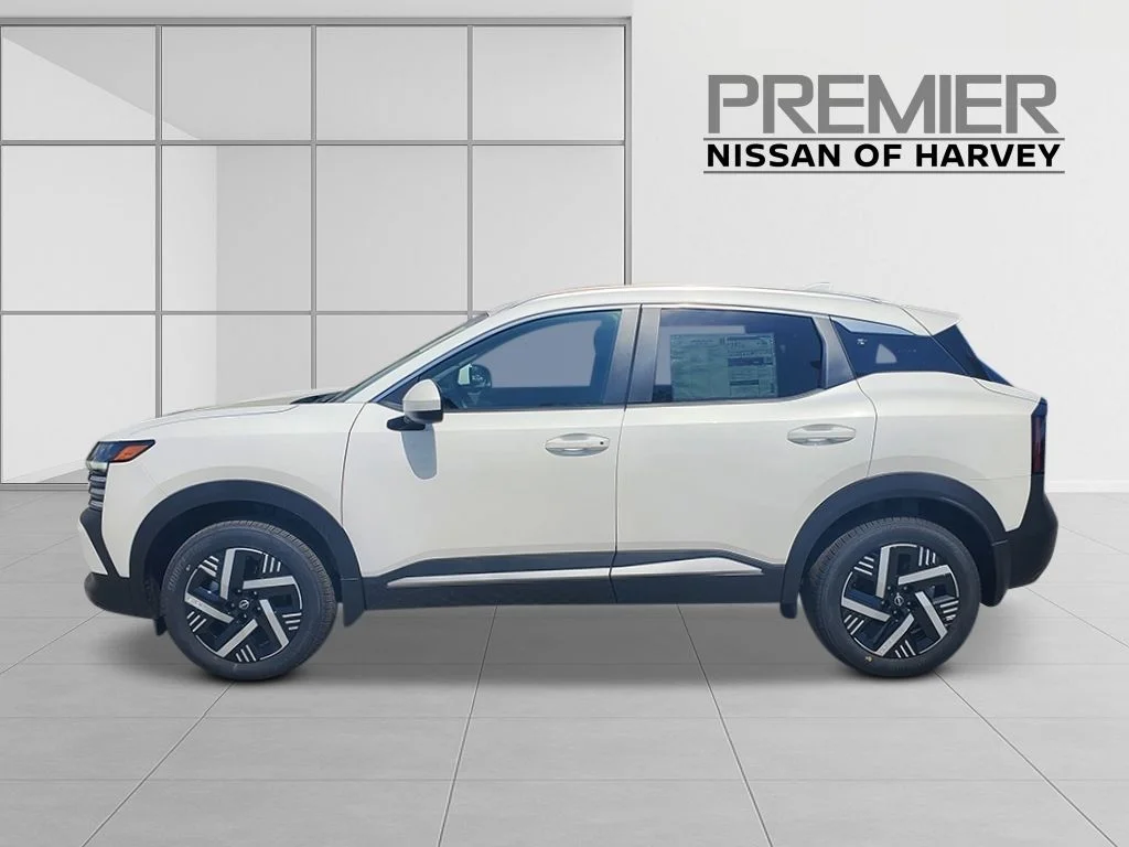 Used 2026 Aspen White Nissan SV image 3