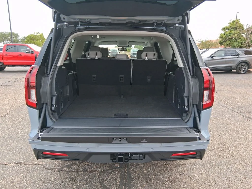 New 2027 Glacier Gray Metallic Tri-Coat Ford MAX Active image 21