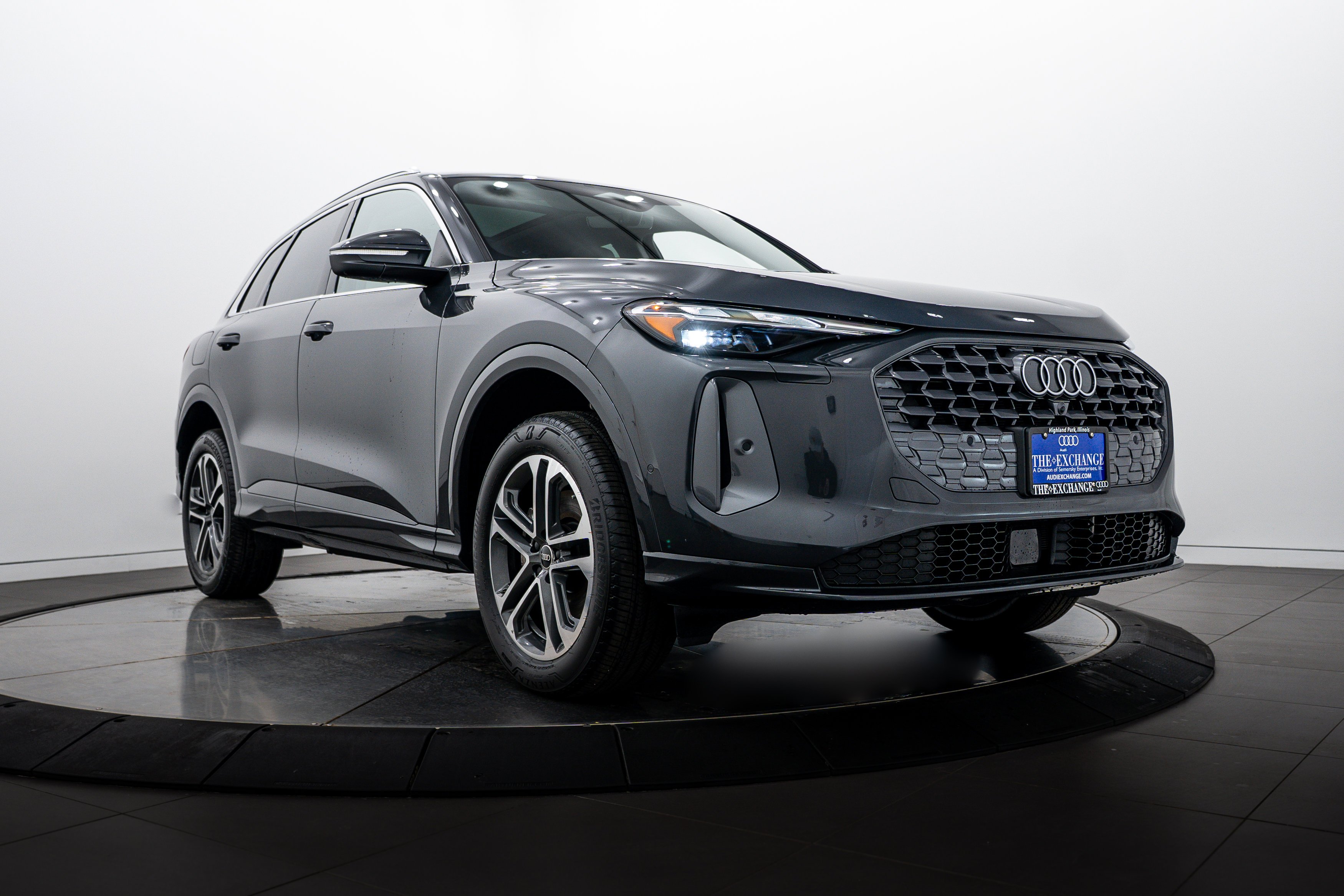 2025 Audi Q5 40 Premium's photo