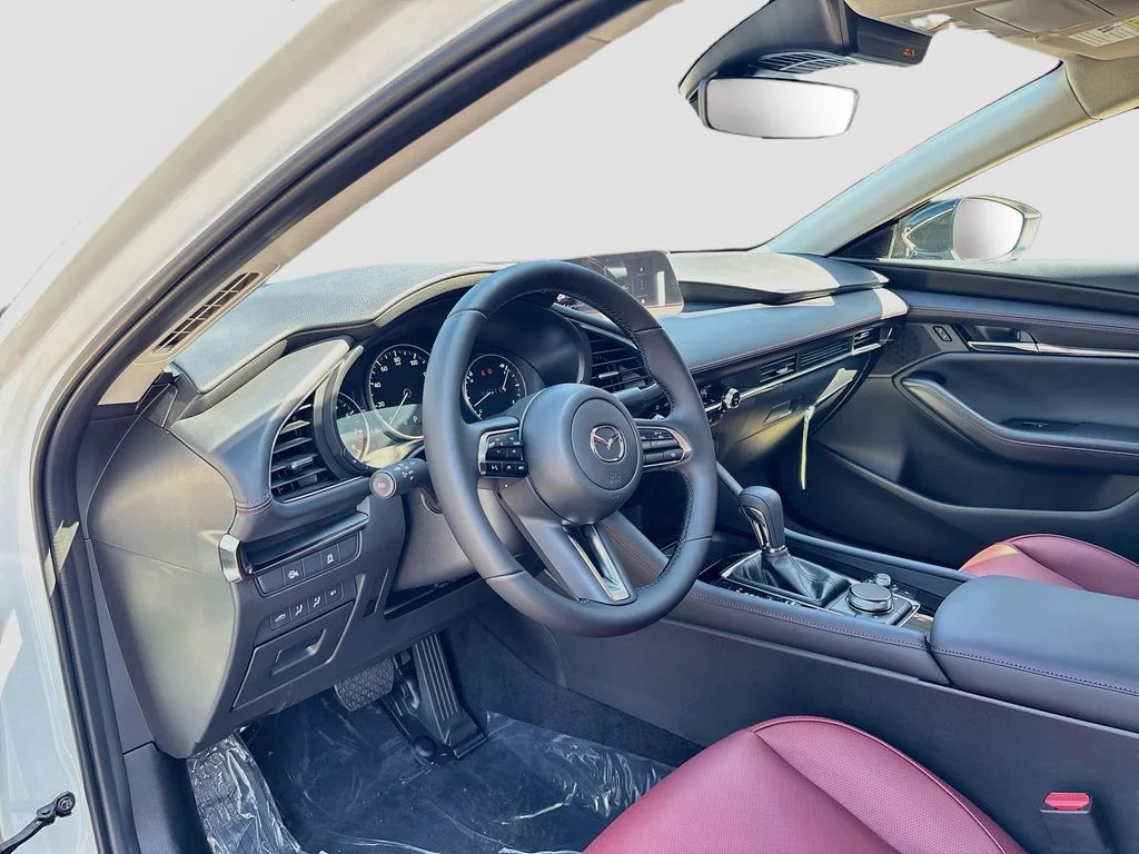 New 2026 Snowflake White Pearl Mazda 2.5 S Carbon Edition AWD image 9